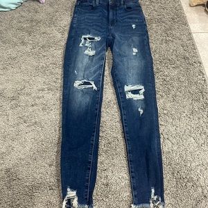 ripped jeans,skinny jeans